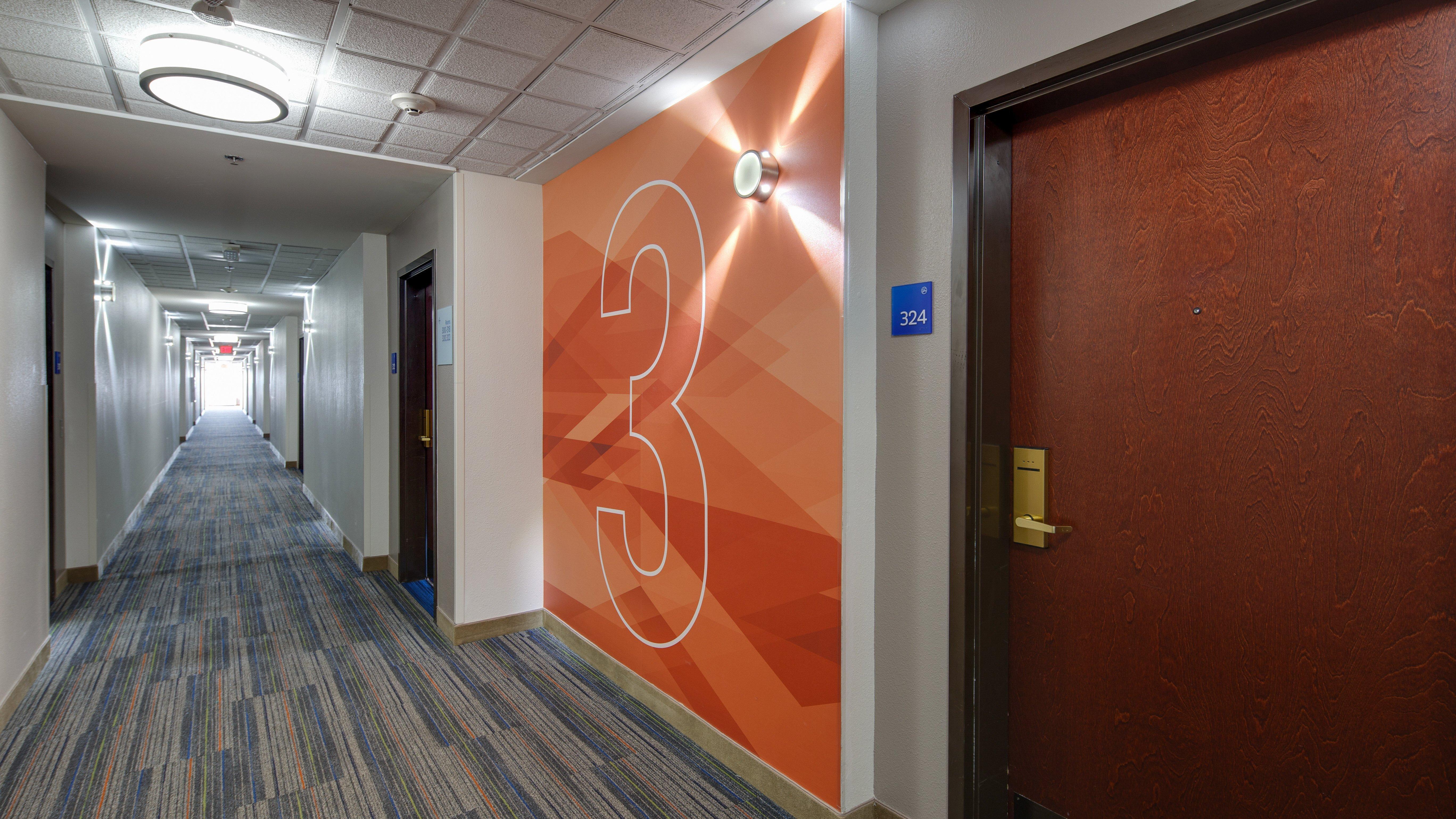 Northville Holiday Inn Express & Suites Detroit - Farmington Hills By Ihg מראה חיצוני תמונה
