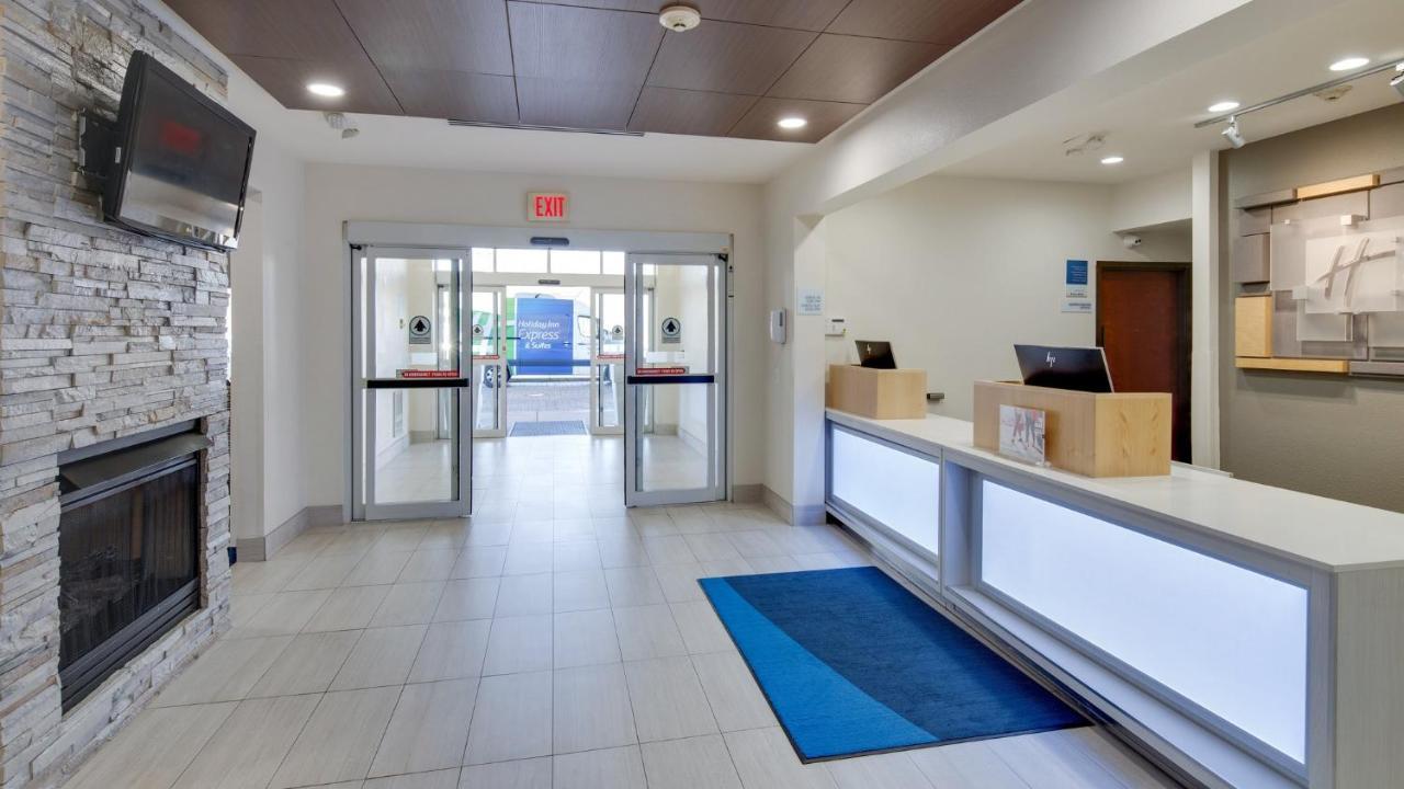 Northville Holiday Inn Express & Suites Detroit - Farmington Hills By Ihg מראה חיצוני תמונה