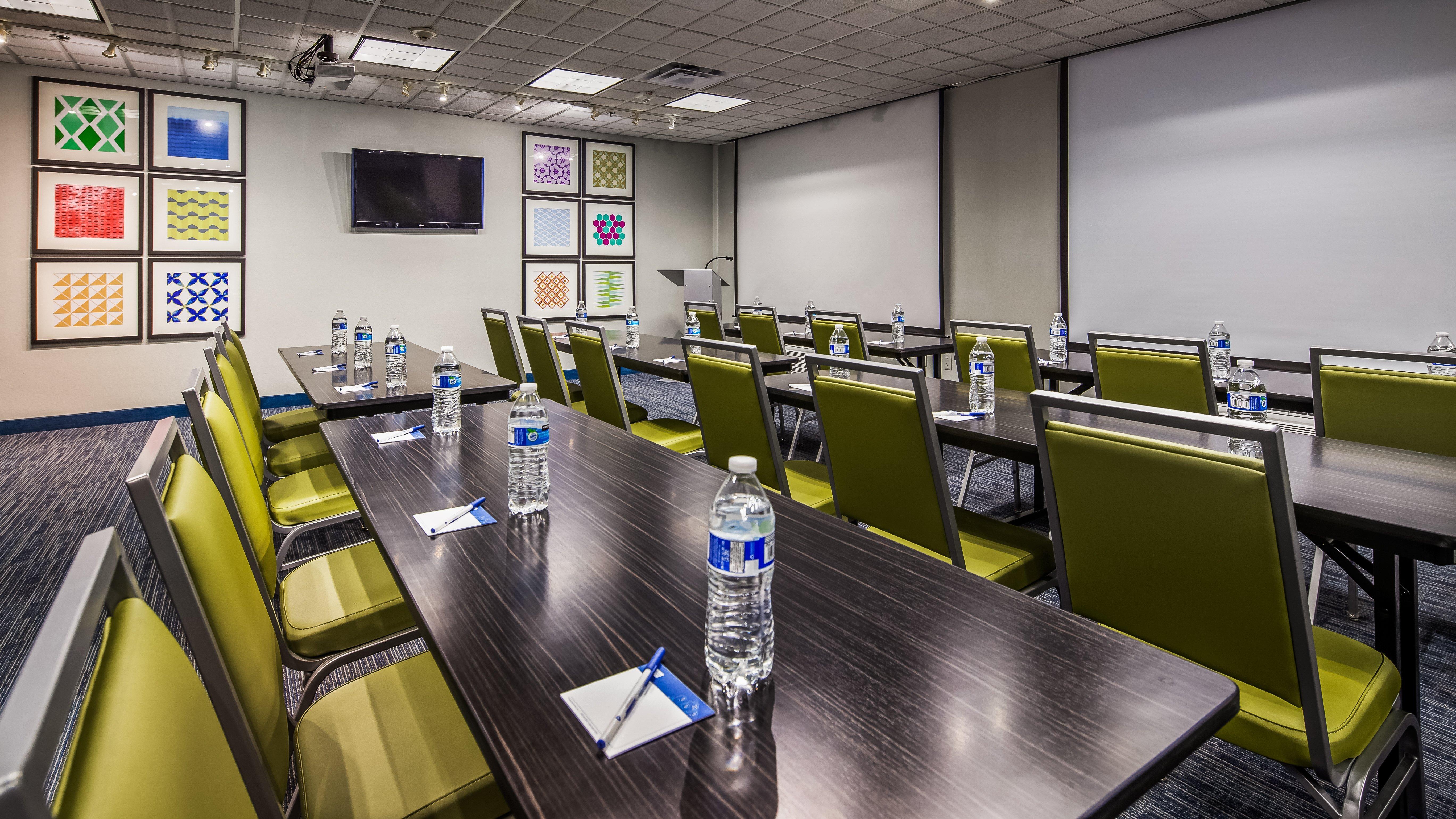 Northville Holiday Inn Express & Suites Detroit - Farmington Hills By Ihg מראה חיצוני תמונה